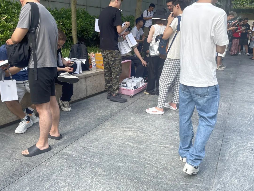 华为MateXT非凡大师热销 折叠屏市场引领新风尚