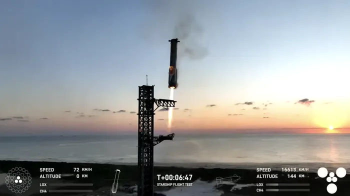 星舰第五飞圆满成功 超级重型助推器精准回收