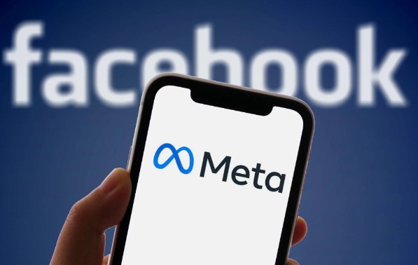 Meta计划2025年推出集成显示屏的Ray-Ban智能眼镜，加速布局可穿戴AR市场